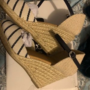 Navy and cream super cute wedge